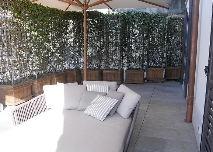Lario Aparthotel 4*