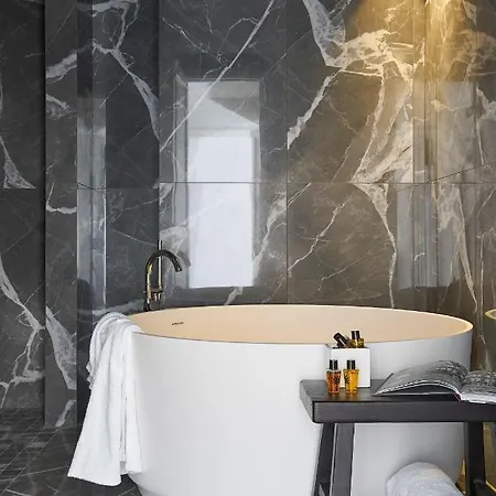 شقة فندقية Lario 5*