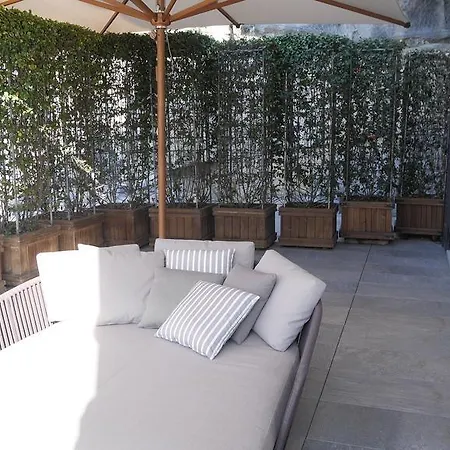 Làrio Apart-hotel 4*